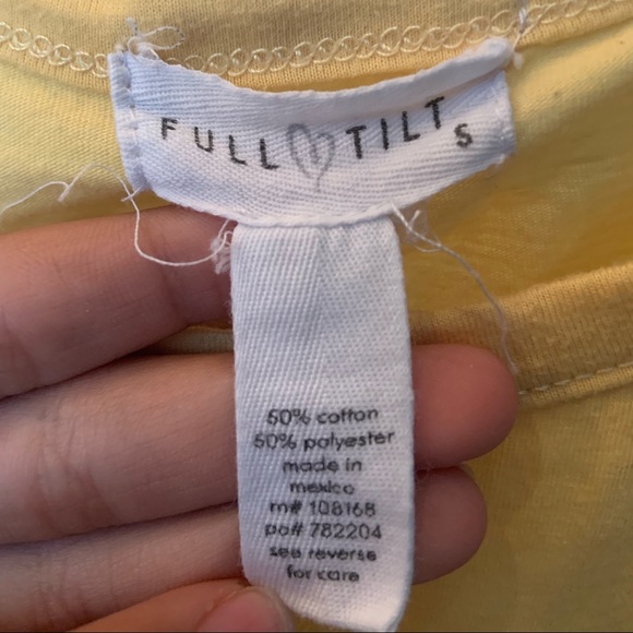 Yellow and Black Checkered Front Tie T-shirt! - Picture 4 of 4